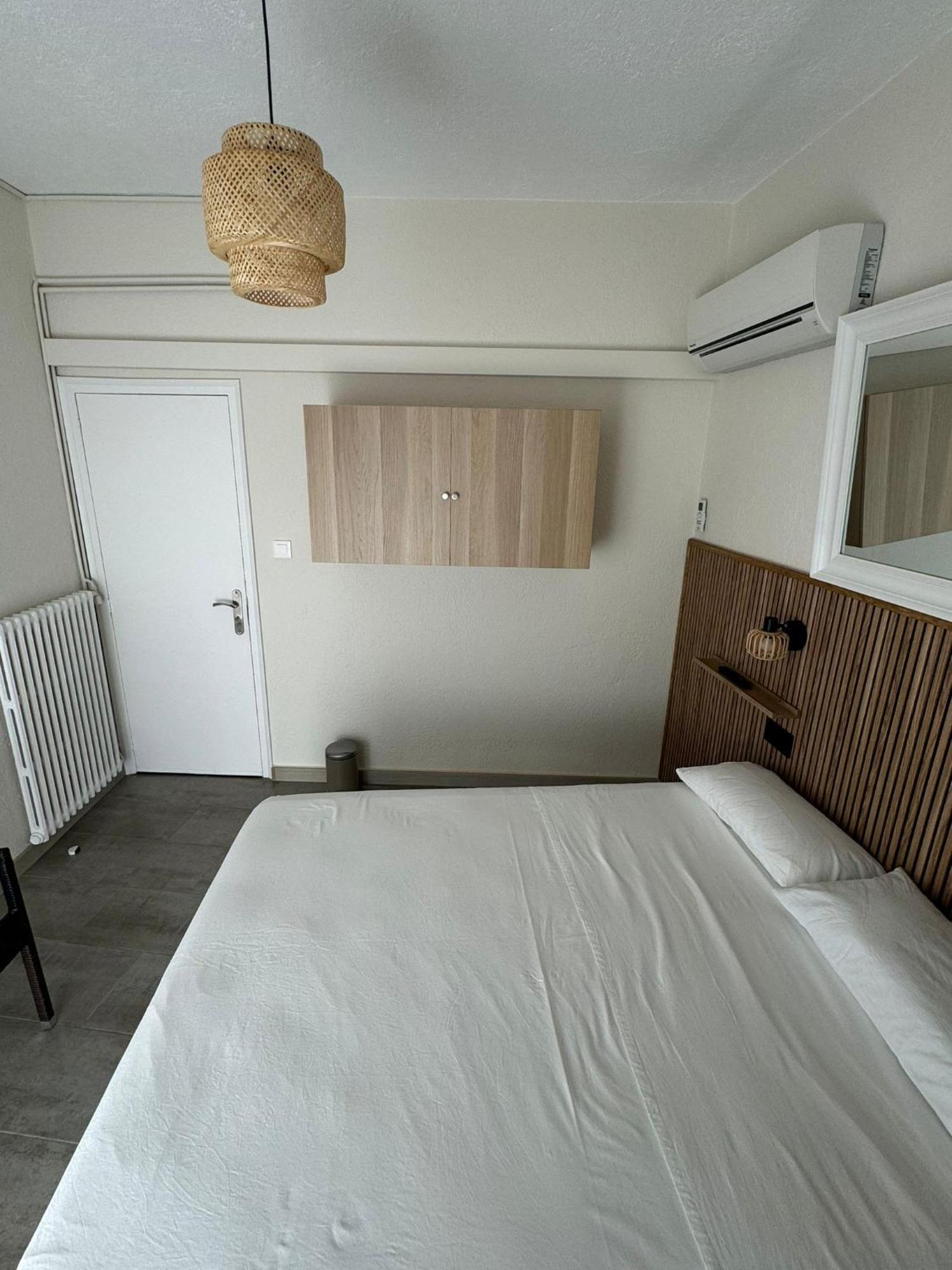 Hostal Restaurant Casa Comaulis La Vajol ภายนอก รูปภาพ
