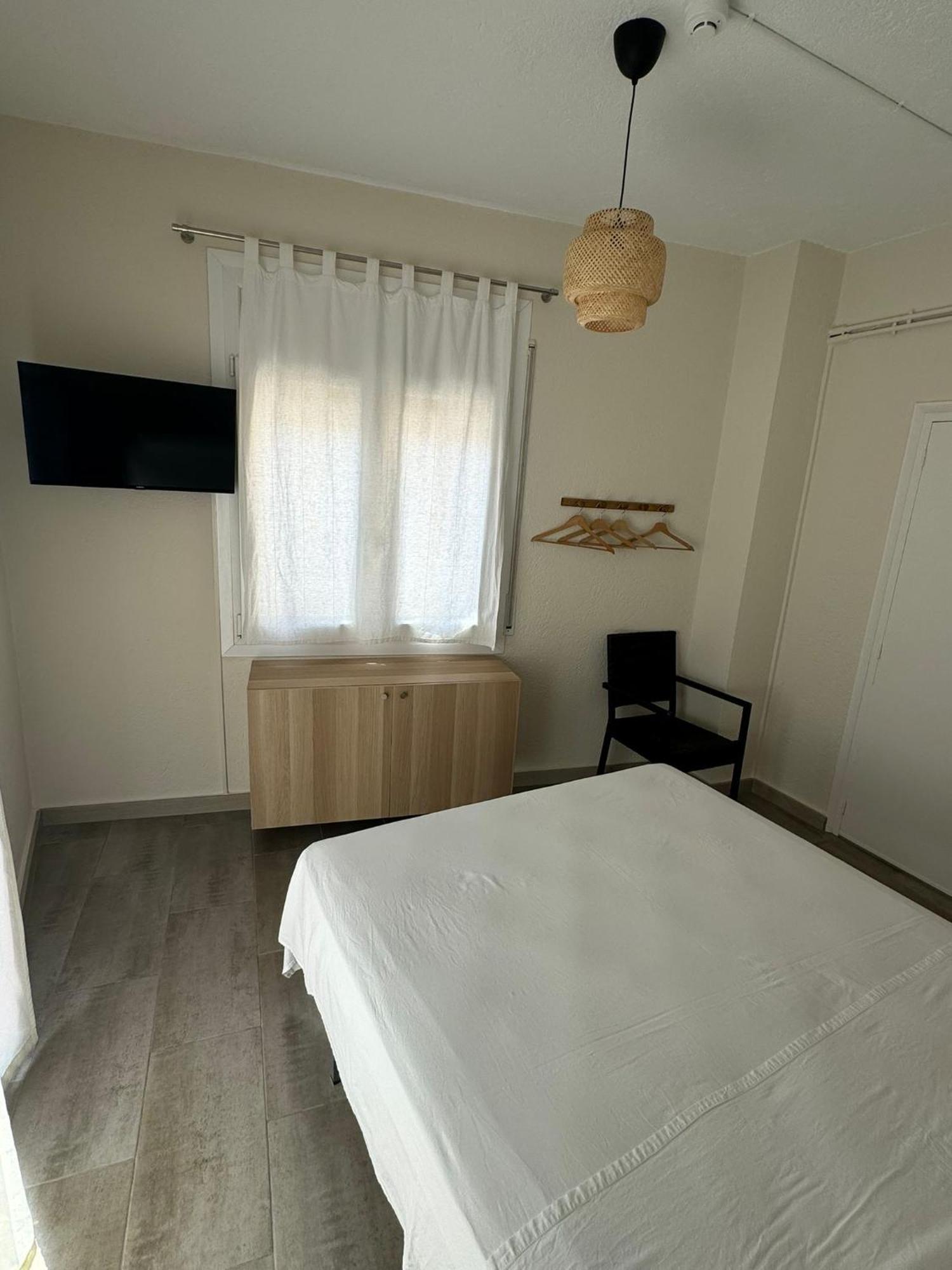 Hostal Restaurant Casa Comaulis La Vajol ภายนอก รูปภาพ